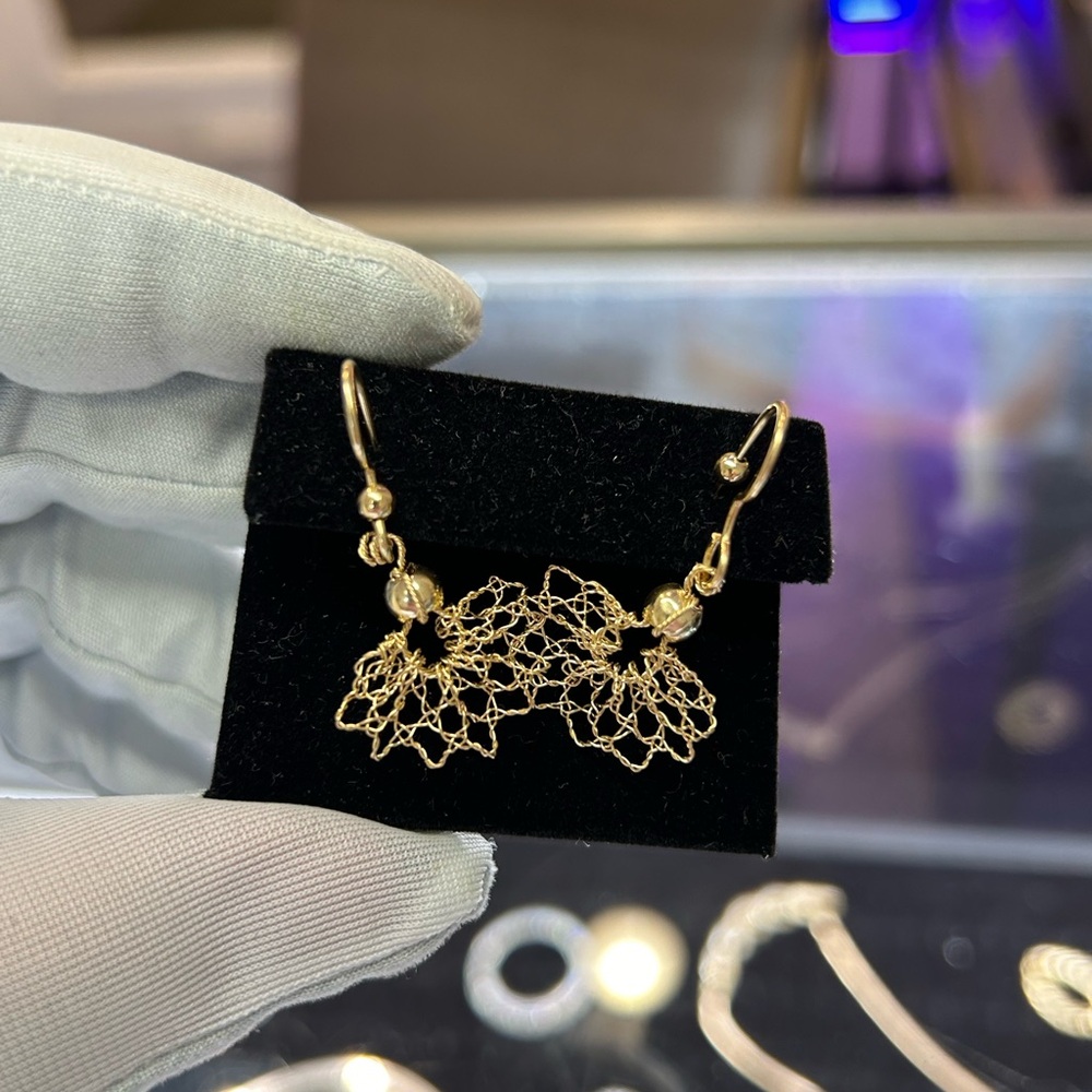 14kt Yellow Gold Wire Earrings